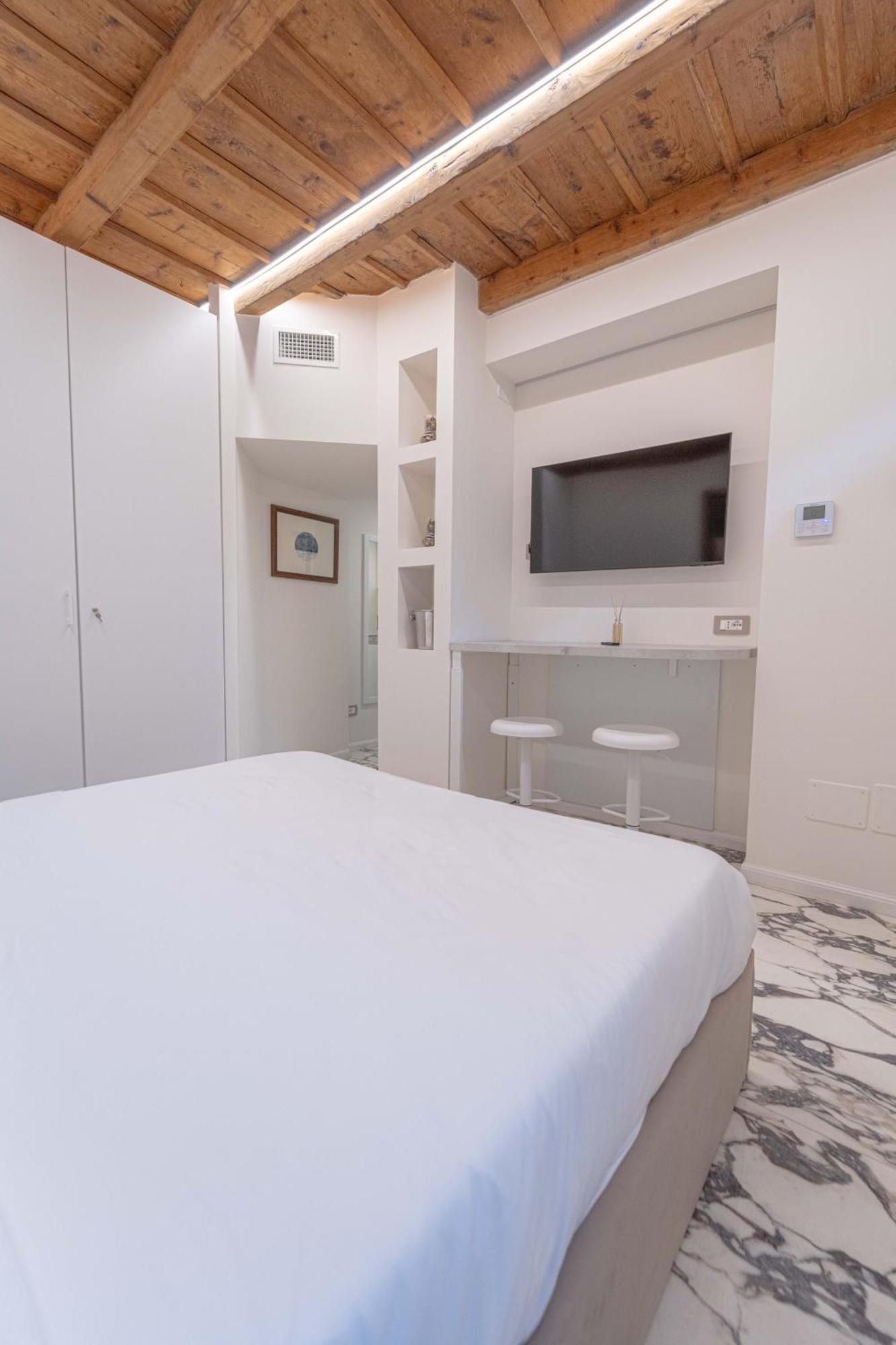 Brera Luxury Apt Мілан Екстер'єр фото