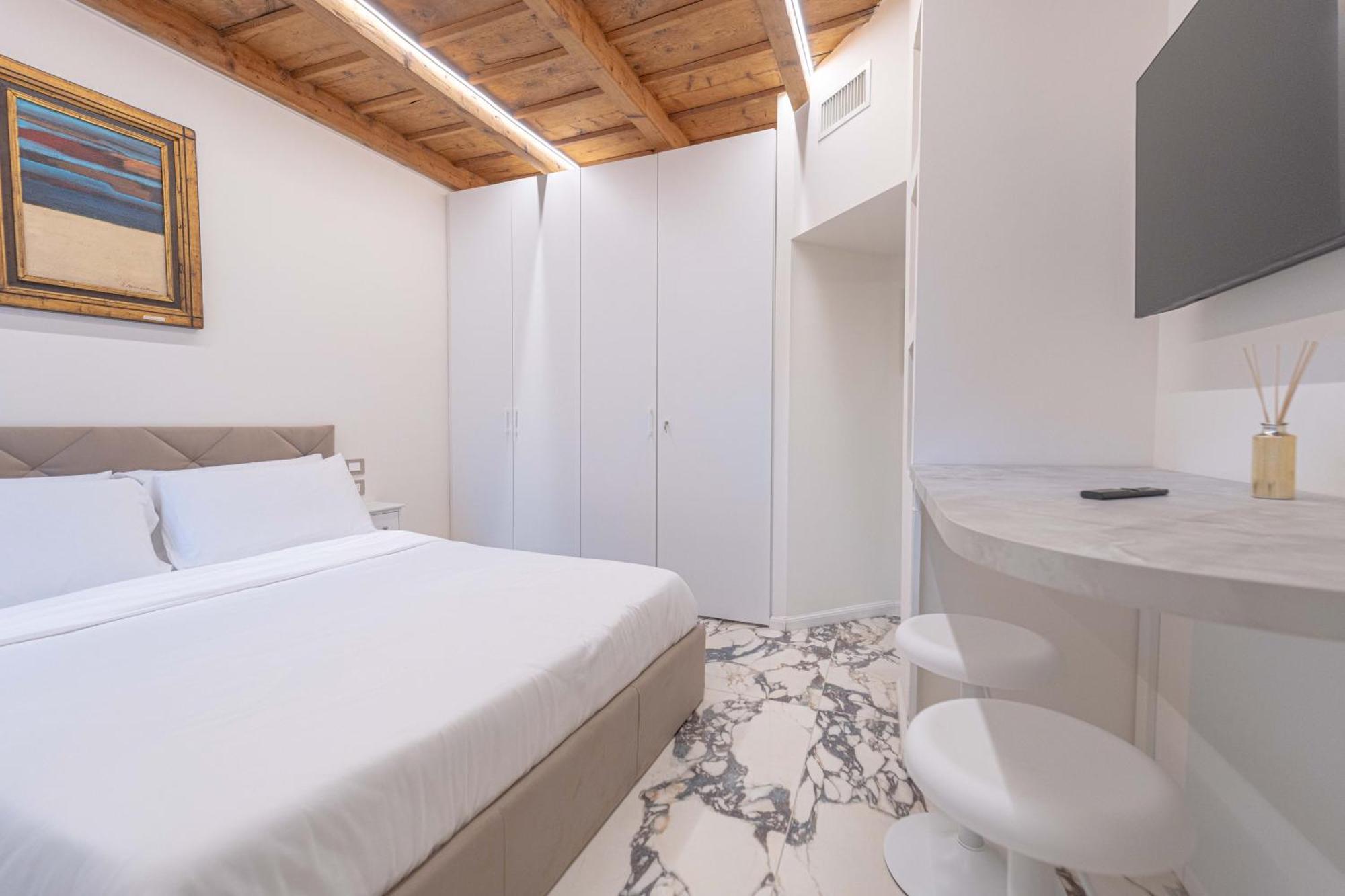 Brera Luxury Apt Мілан Екстер'єр фото