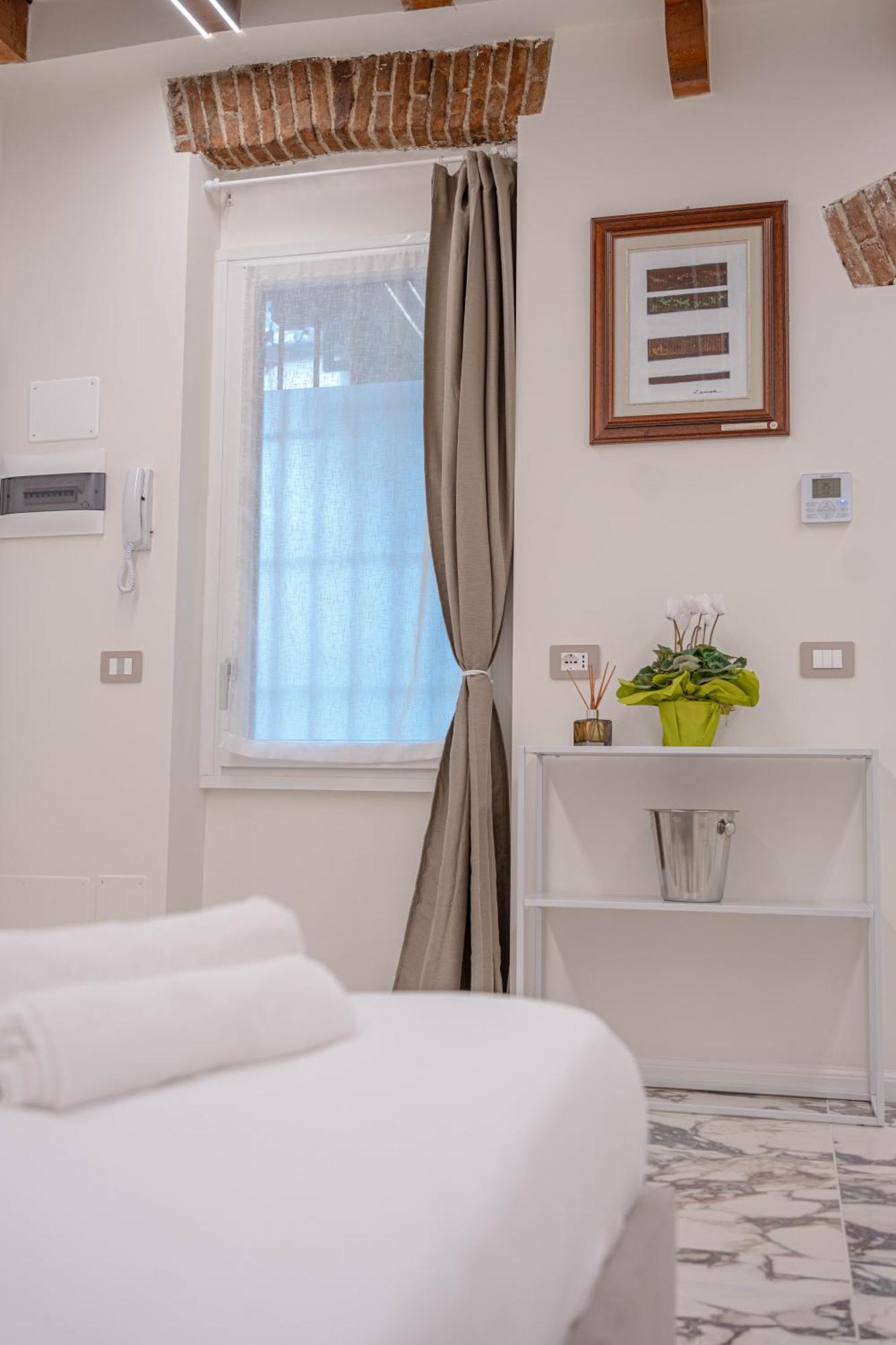 Brera Luxury Apt Мілан Екстер'єр фото